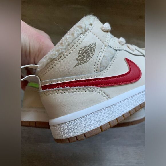Nike Air Jordan Sneakers Sherpa Fleece Multi Color Beige Kids Toddler Size 9C - Picture 9 of 16